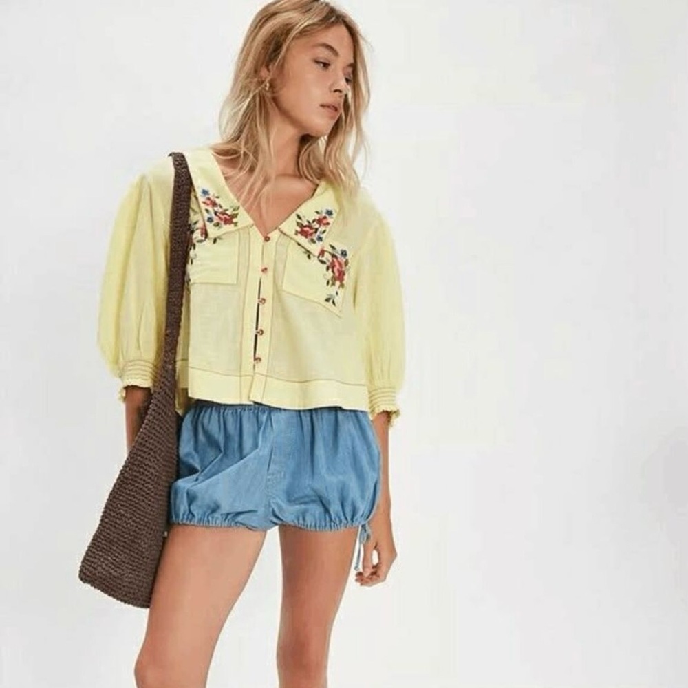 Free People Ryland Blouse in Summer Lemonade, Beautiful Embroidery, NWT - Picture 4 of 15